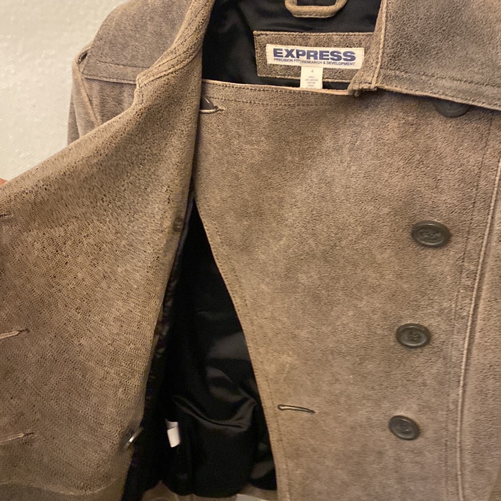Leather jacket - Picture 2 of 14